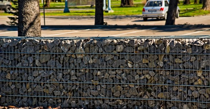 Retaining wall made with stones. 