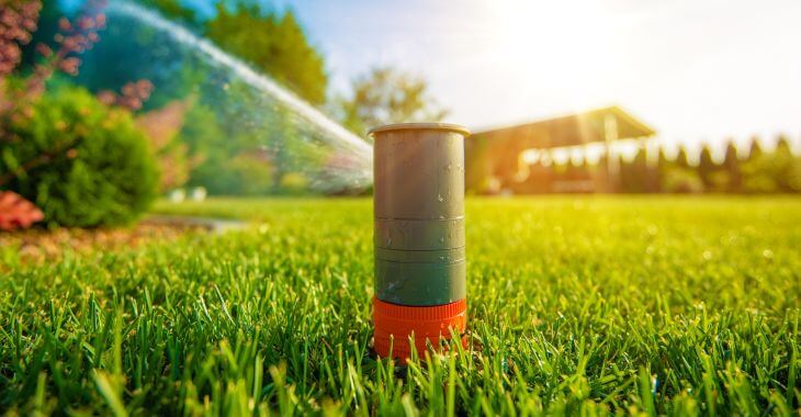 working lawn sprinkler